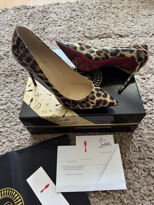 IN STOC | Pantofi cu toc Christian Louboutin Premium