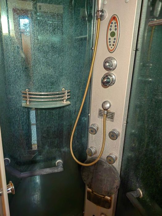 Дава се под наем Тристаен апартамент в Варна, м-т Евксиноград - 112 кв.м за 698.19 € - Снимка #12