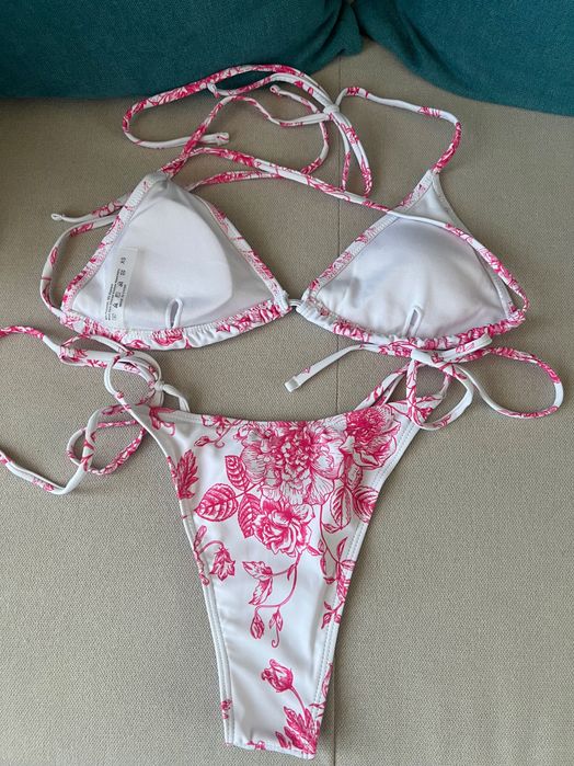 Нов бански от две части размер ХS