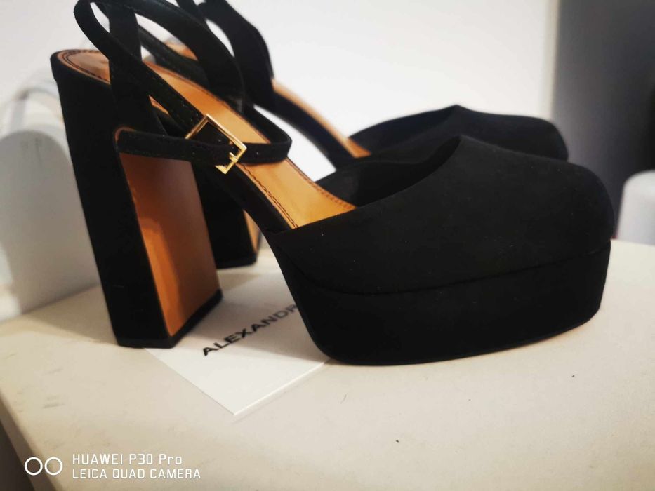 Pantofi cu toc 39