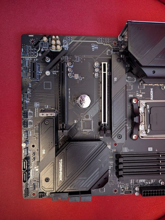 AM5 комплект: AMD Ryzen 7 9800X3D + MSI MAG B650 Tomahawk WiFi / опция DDR5 RAM