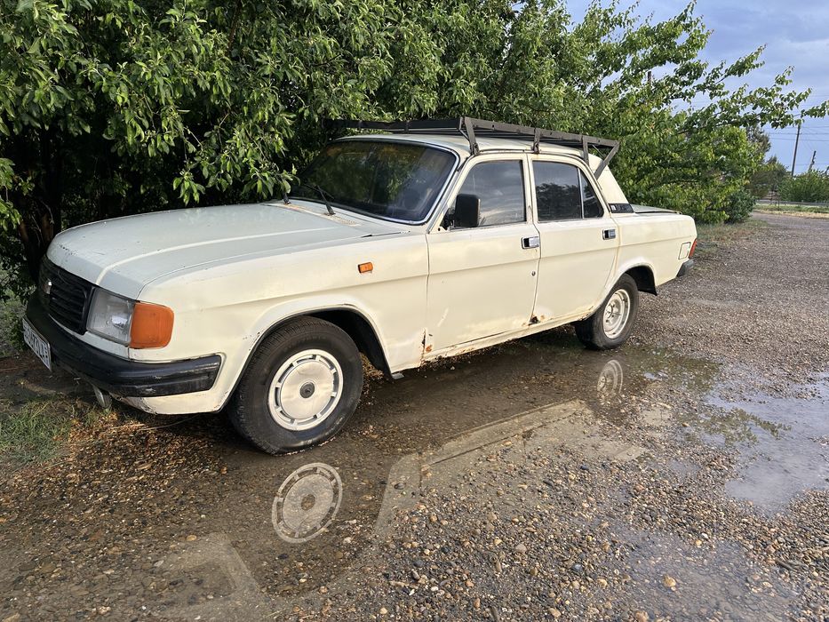 Волга 31029 сотилади