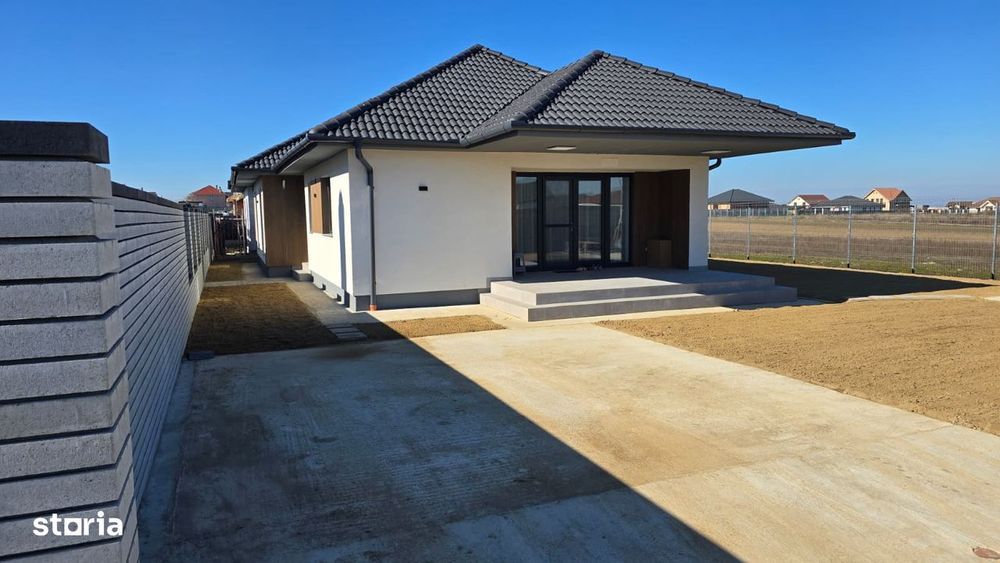 Ansamblu privat de case premium in Sanmartin | Strada privata |