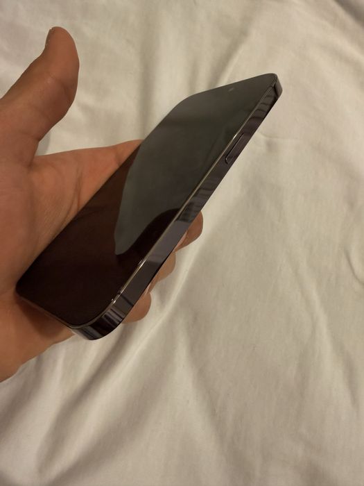 Продам Iphone 14 pro