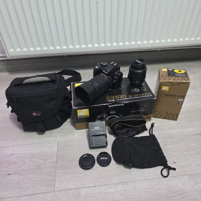 Aparat foto Nikon d3100, 2 obiective + accesorii