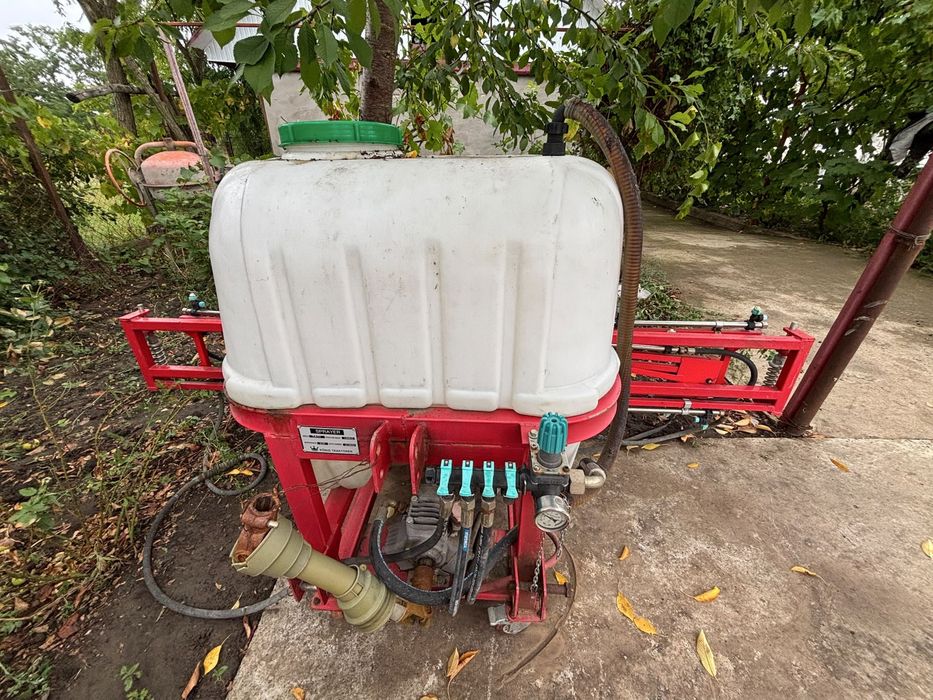 De vanzare Mașină de stropit agricolă