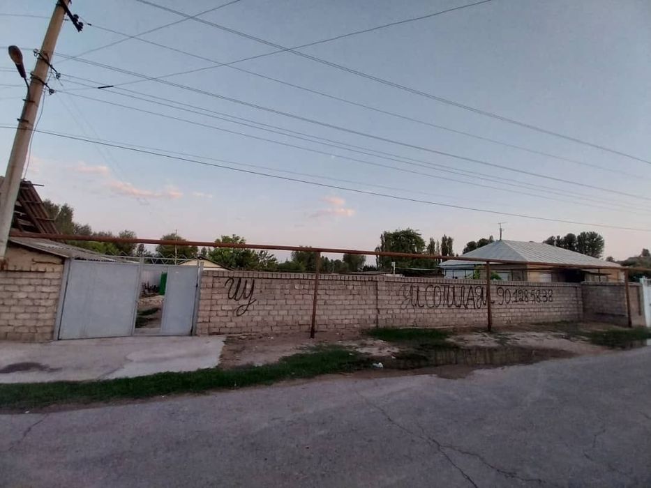 Yer sotiladi. 18,5 sotik. O'rtachirchiq tumanida Do'stlik mahalla