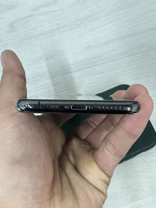 Айфон XS сатылады обмен карайм