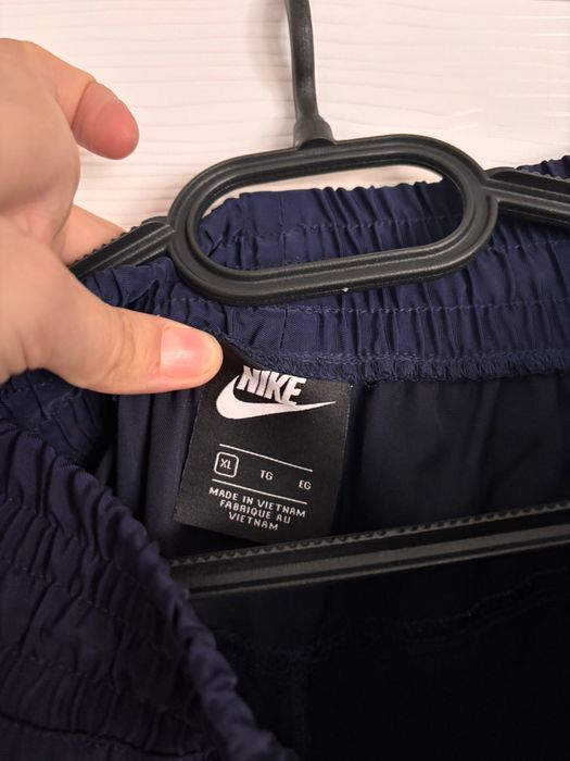 Pantaloni Nike, marimea Xl, originali! Albastru inchis, nou fara eticheta