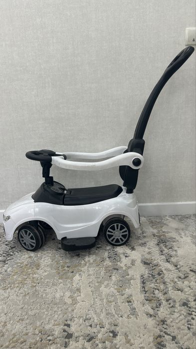 Машинка с ручкой