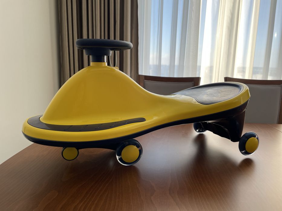 Машинка-каталка для детей