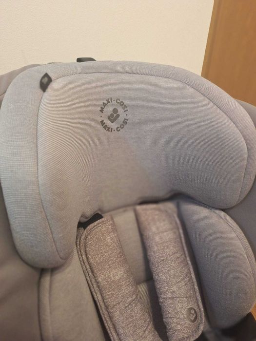 Scaun auto copii Maxi-Cosi Titan (9-36 kg), Isofix, gri, stare buna