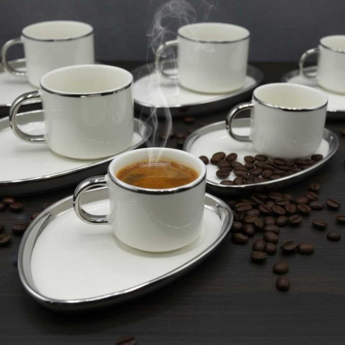 Маса за кафе , елегантна , луксозна