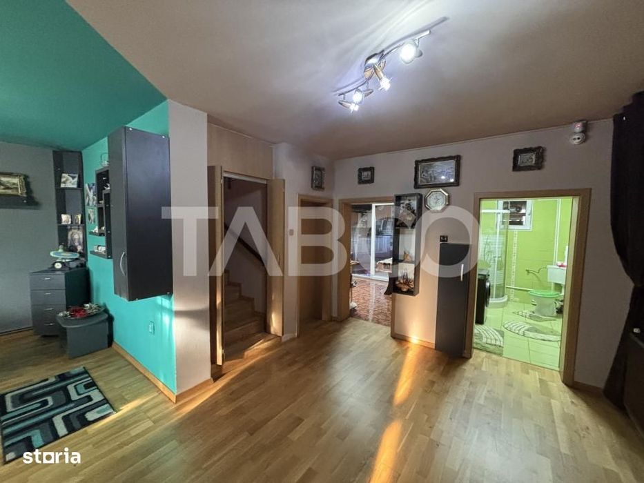 Casa individuala cu 5 camere +spatiu comercial  3 bai Sibiu