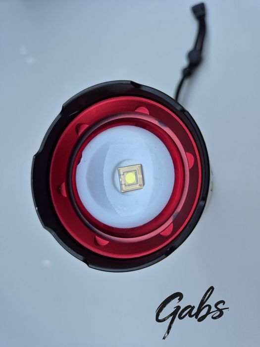 Мощен алуминиев  LED фенер COBA CB-W517 ,2000м