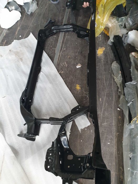 Суппорт радиатора (телевизор) Toyota Camry 20-25