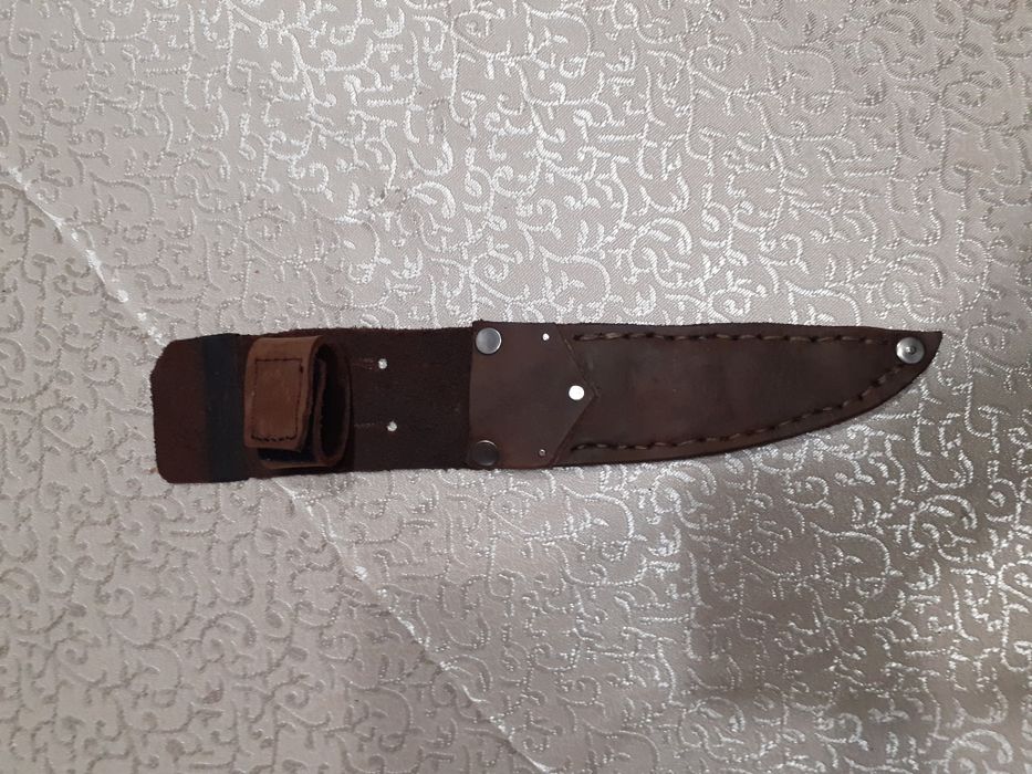 100% Кожена Каниа