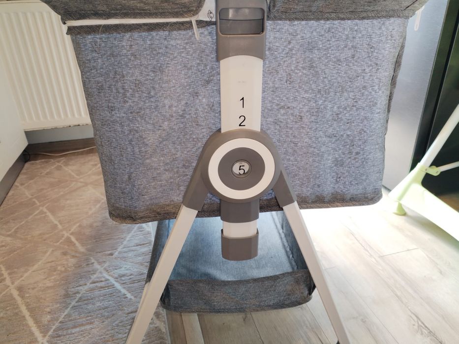 Pătuț Bebe Multifuncțional / Co-Sleeper Gri, cu Plasă de Țânțari Integrată – Ca Nou!l