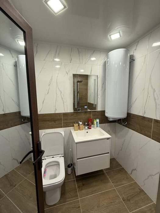 Дава се под наем Тристаен апартамент в Пловдив, Христо Смирненски - 80 кв.м за 663 € - Снимка #5