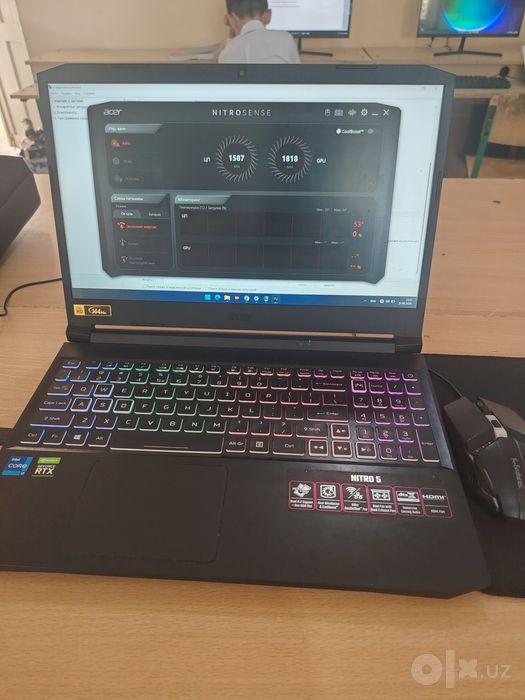 Notebook sotiladi