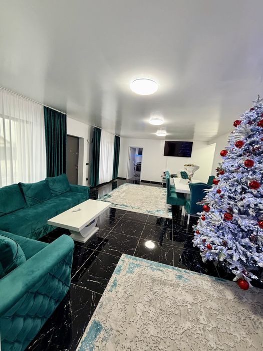Casa  modernă de vânzare pregatita de mutare .