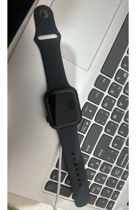 Смарт-часы Apple Watch SE 2024 S/M 44 мм черный