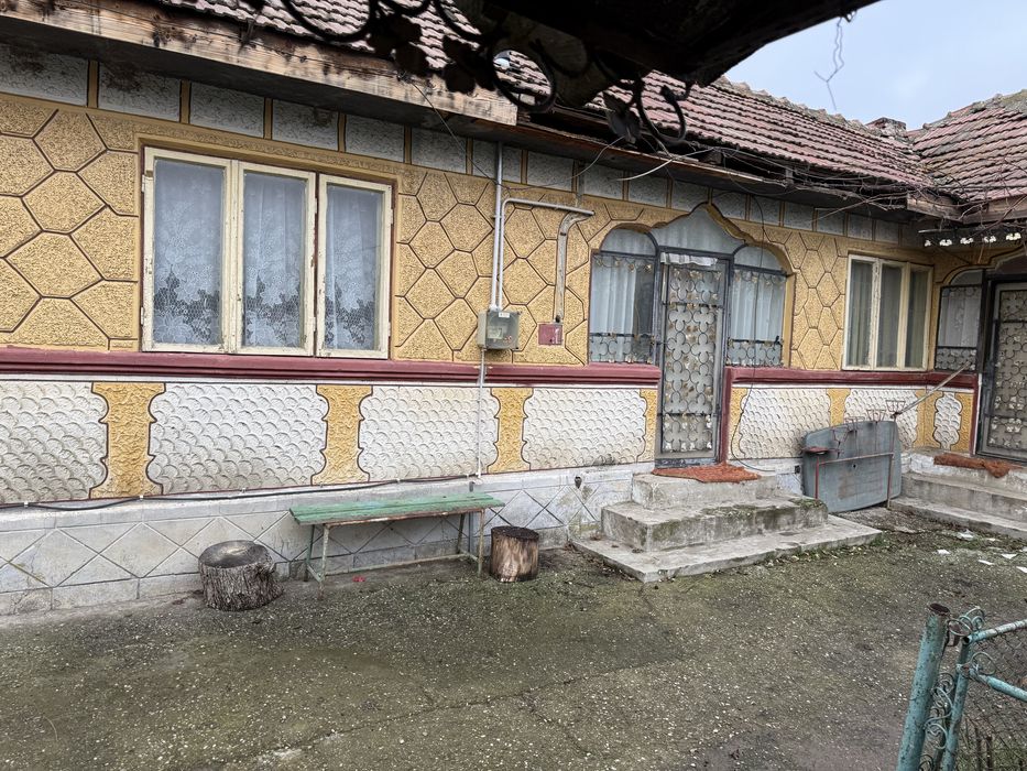 Casa de vanzare teren 1279m