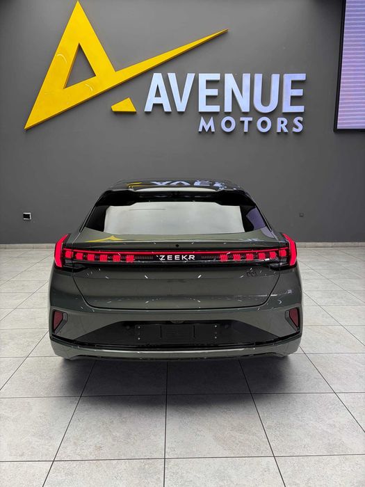 Продается Zeekr 001 you