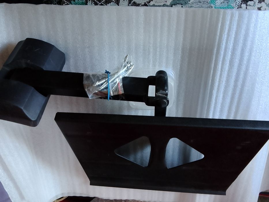 Продаю кронштейн- подставку.