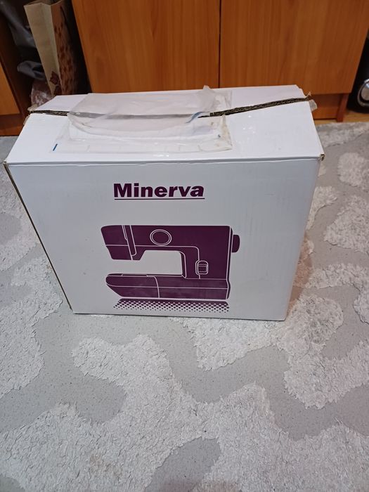 Masina de cusut Minerva