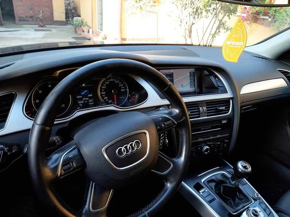 Update Harta meniu si voce limba romana Audi A4, A5, A6, A8, Q5, Q7