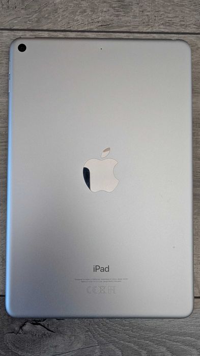 продава се ipad mini 5 256GB