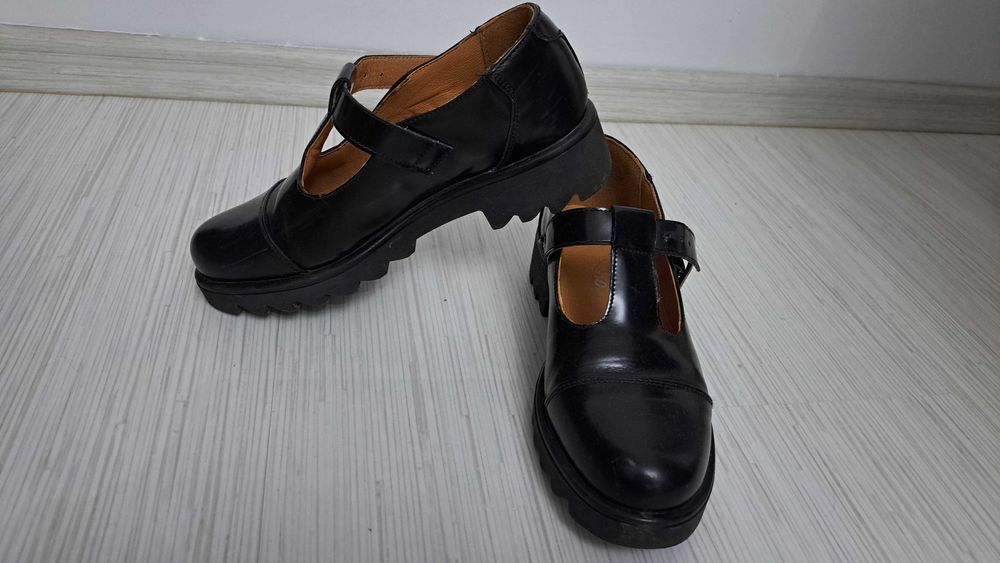 Pantofi piele marimea 34 fetițe