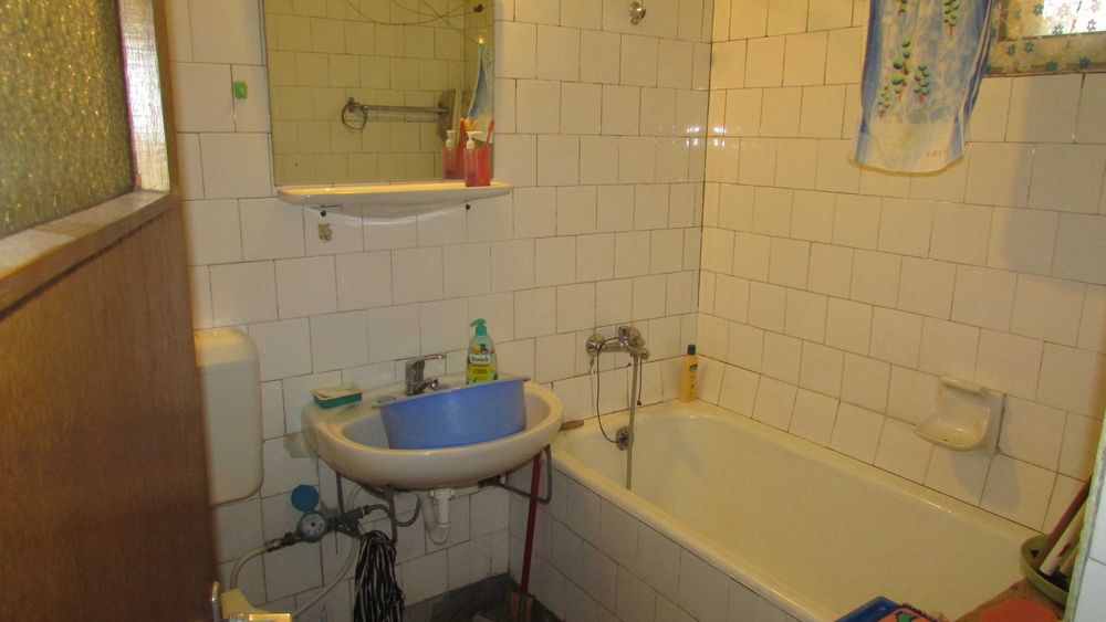 4 camere etaj 1 zona Poiana Narciselor