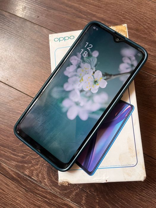 Смартфон OPPO A12