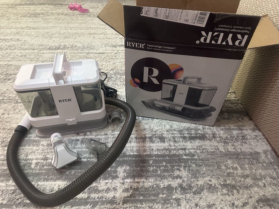 Aspirator profesional cu spalare Ryer