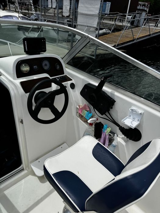 Vand barca RICHARD III 19500€ (negociabil)