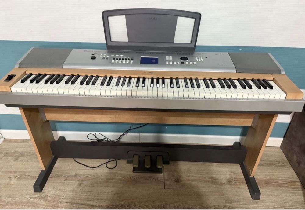 Пианино YAMAHA (цифровое)