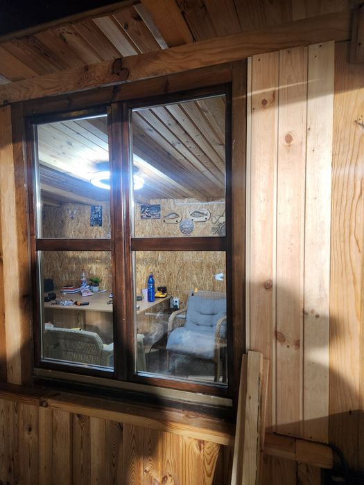 Ferestre lemn stratificat cu geam termopan