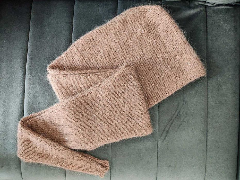 Croșetez la comandă baticuri și eșarfe călduroase din lână de angoră