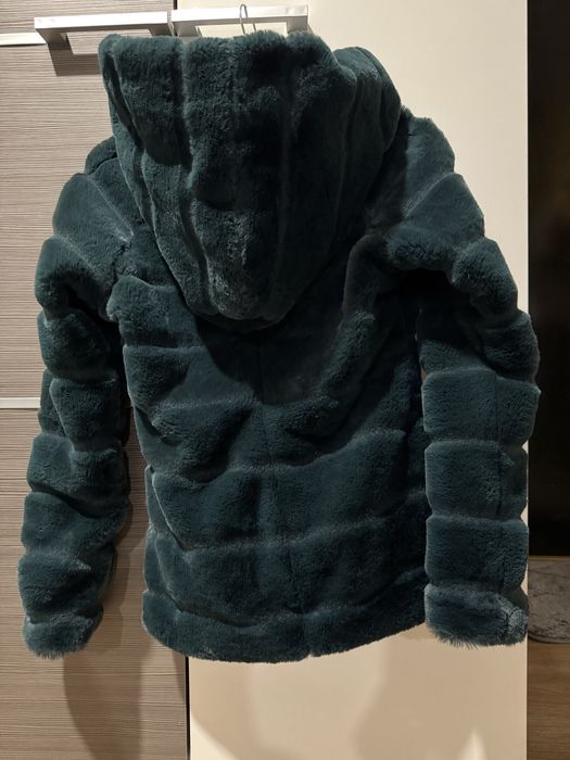 Дамско палто от изкуствен косъм