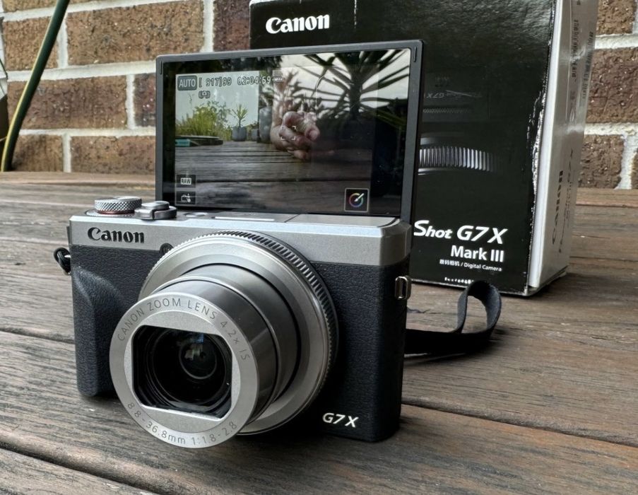 Canon G7 X Mark III