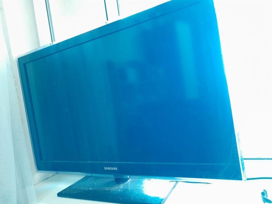 Телевизор  самсунг 28000тг