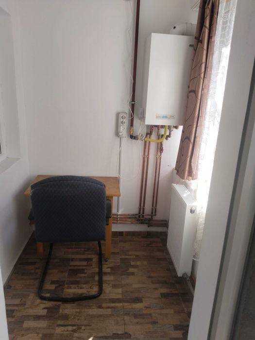 Garoniera decomandata, etaj 2