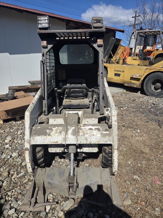 Bobcat 553 cu motorul defect