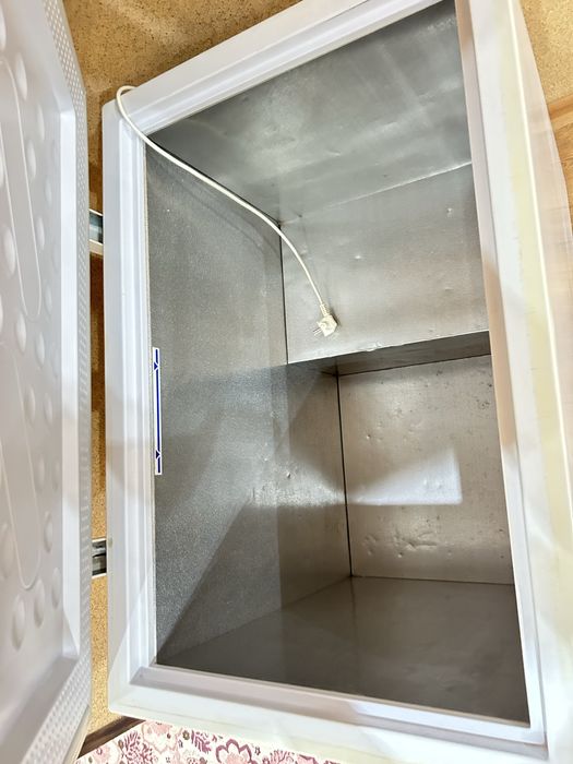 Морозильник 260л