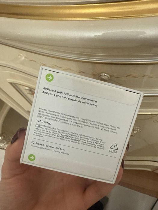 Продается Airpods 4 ANC