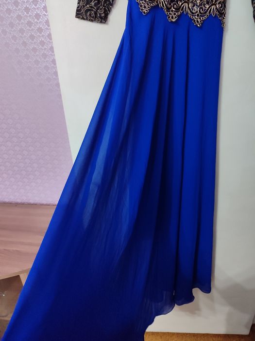 Вечернее платье, коктейльное платье.