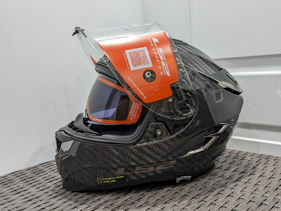 Casca moto LS2 Challenger Carbon, marime XS - ochelari de soare