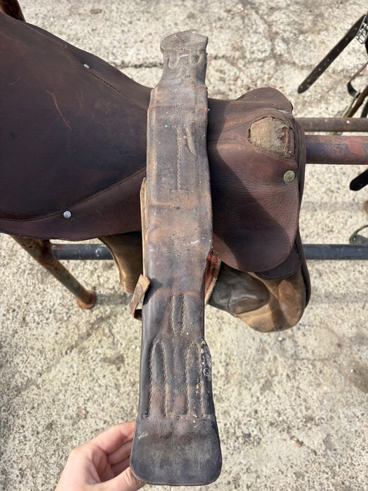 De vânzare, şei de echitație!